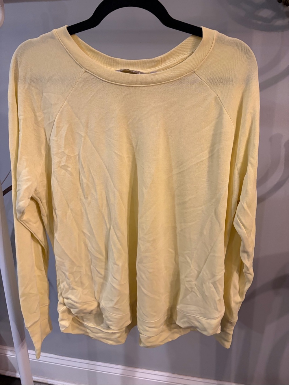 Athleta butter Yellow Lightweight Pullover Sweatshirt size large